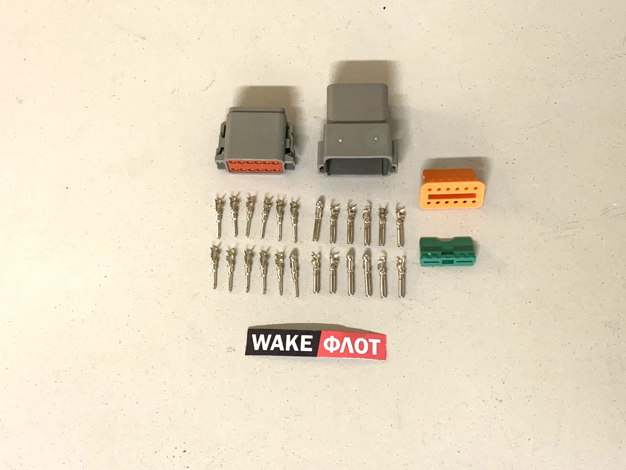 Разъем DEUTSCH 12 pin DT04-12PA  DT06-12SA (комплект мама + папа)