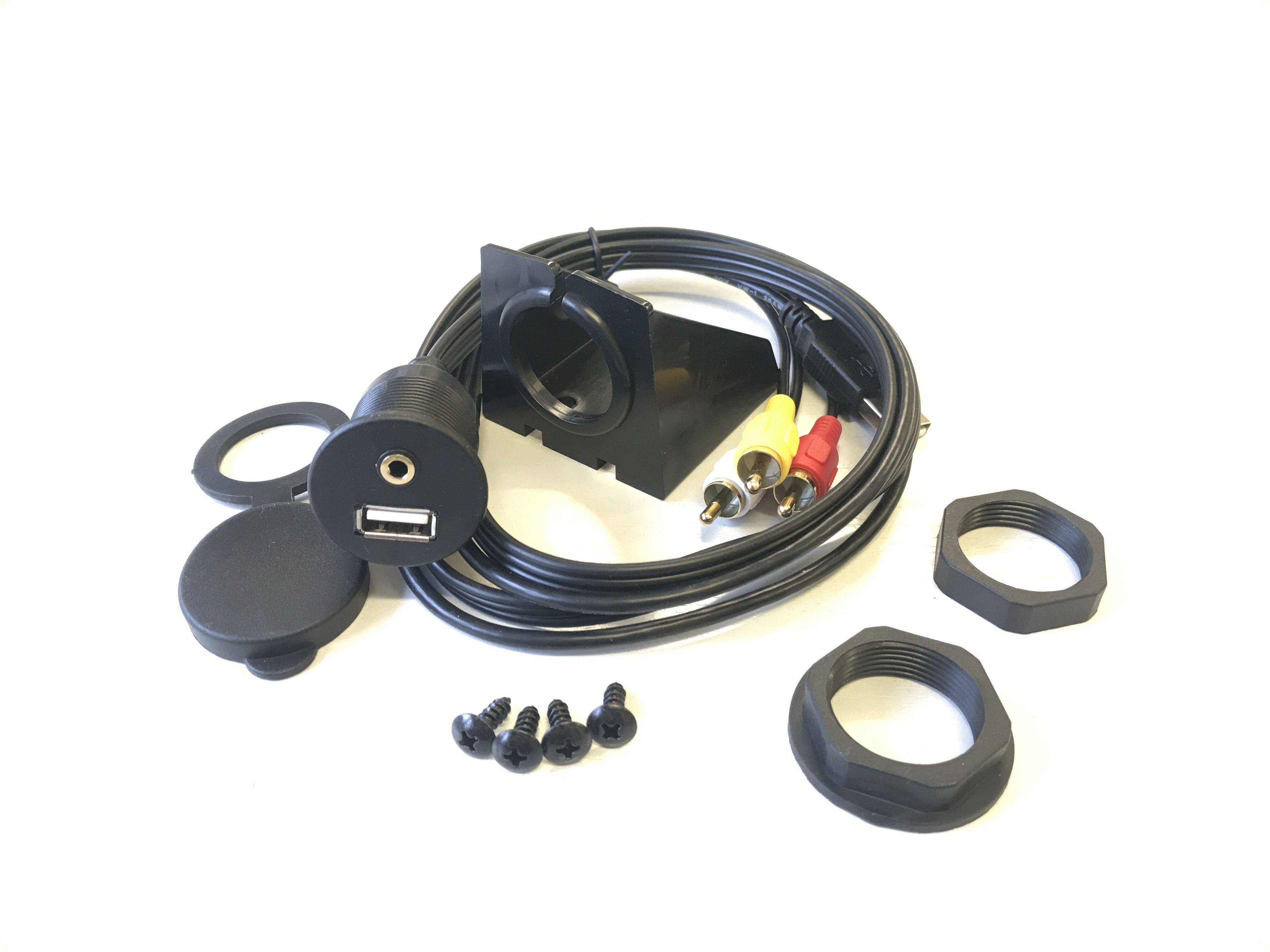 Розетка, удлинитель для подключения AUX/USB