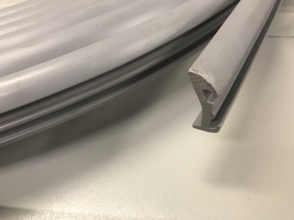 Брус привальный, серый, длина 20 футов (цена за 20 футов)